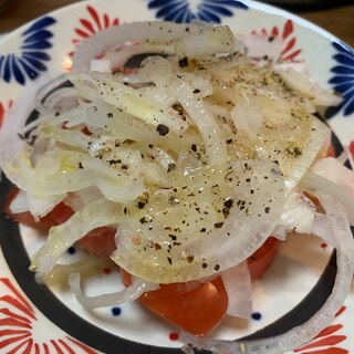 トマトと玉ねぎのオリーブオイルサラダ